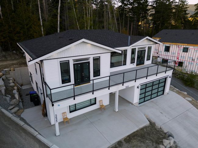 5623 Dungeness Place, House other with 4 bedrooms, 4 bathrooms and 4 parking in Sechelt BC | Image 33
