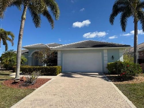 1359 Pine Siskin Dr, PUNTA GORDA, FL, 33950-7647 | Card Image