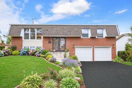 17760 Arlington Dr, Country Club Hills, IL, 60478-4964 | Card Image