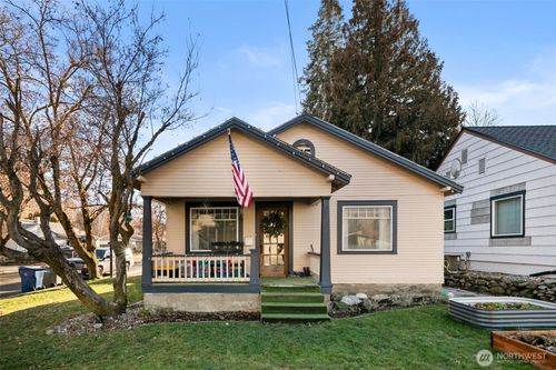 300 Angier Ave, Cashmere, WA, 98815-1302 | Card Image