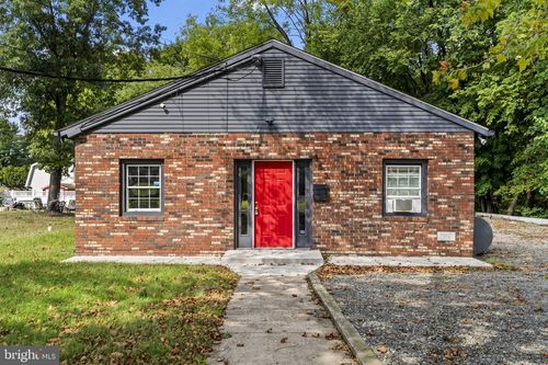 353 Washington St, Mount Holly, NJ, 08060-1661 | Card Image