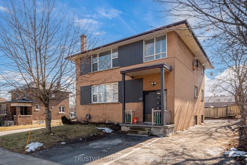 2a-105 Mary St E, Whitby, ON, L1N2P3 | Card Image