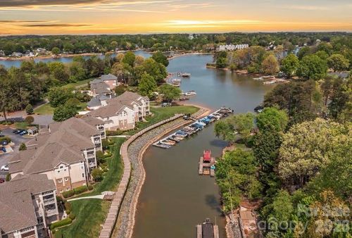 409-108 Pier 33 Dr, Mooresville, NC, 28117-5532 | Card Image