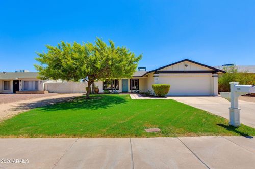 2429 E Dahlia Dr, Phoenix, AZ, 85032-6916 | Card Image
