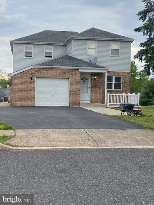 259 Florence Dr, HARLEYSVILLE, PA, 19438-1932 | Card Image