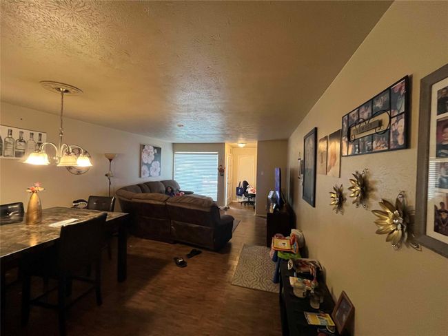 2302 Living Room #1 | Image 5