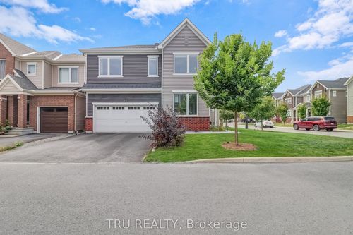 20 Coppermine St, Nepean, ON, K2J6P6 | Card Image