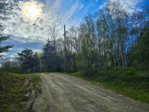 5857 Lakeshore Rd N, Palms, MI, 48465-9627 | Card Image