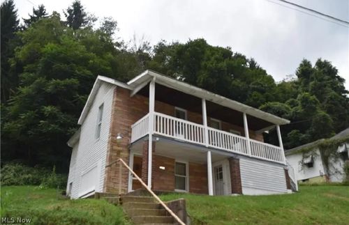 58640 Charles St, Martins Ferry, OH, 43935-9775 | Card Image