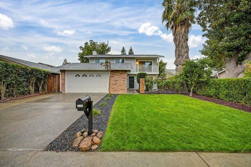 2613 Yuma Cir, Sacramento, CA, 95827-1047 | Card Image