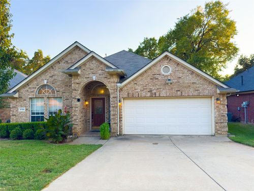 3709 Alder Trl, Euless, TX, 76040-3424 | Card Image