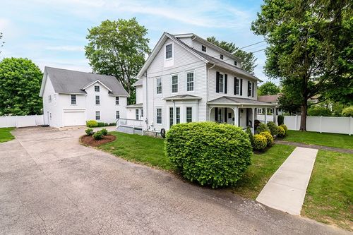 390 Woodruff Ave, South Kingstown, RI, 02879-3535 | Card Image