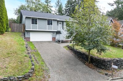 935 Holly Drive, House other with 3 bedrooms, 2 bathrooms and 2 parking in Fircrest WA | Image 2