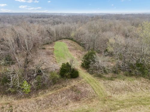 4094 Akin Ridge Rd, Williamsport, TN, 38487-2101 | Card Image