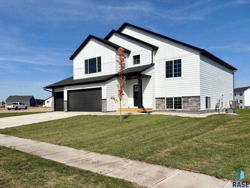 6220 W Goldberg St, Sioux Falls, SD, 57107-2182 | Card Image