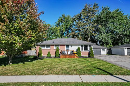 196 Byron St, Thamesford, ON, N0M2M0 | Card Image