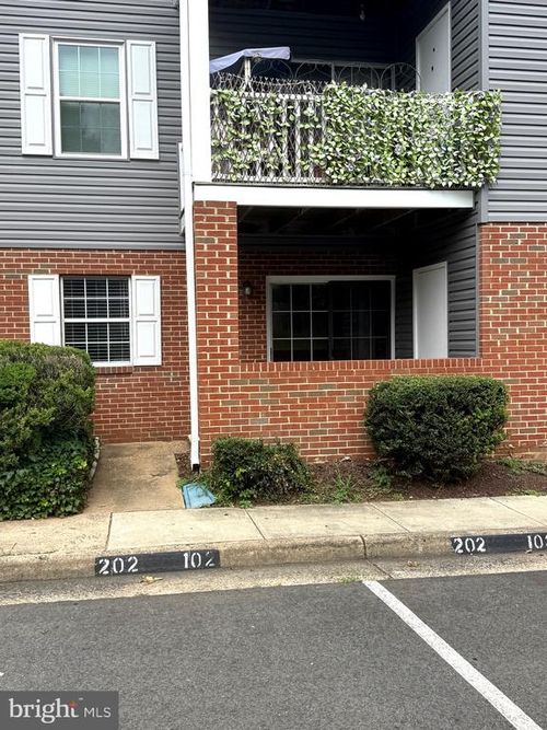 apt-72-202 Grosvenor Ln, STAFFORD, VA, 22556-4581 | Card Image