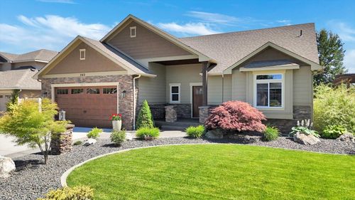 202 E Alexa Ct, Spokane, WA, 99208-5517 | Card Image
