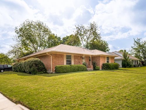 6224 Berryhill St, Dallas, TX, 75231-8102 | Card Image