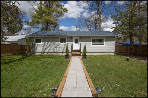 214 River Rd E, Campbellford, ON, K0L1L0 | Card Image