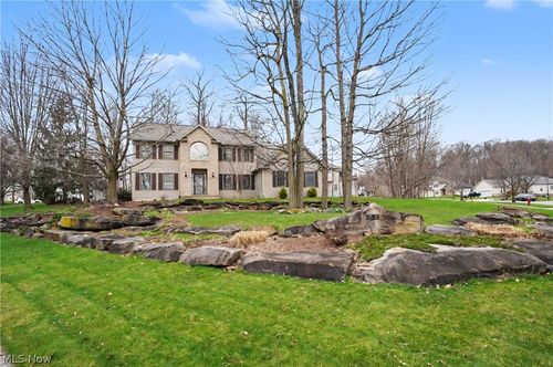 9498 Andrew Dr, Twinsburg, OH, 44087-2710 | Card Image