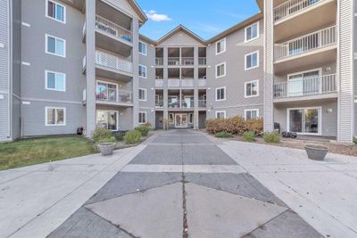 1304 - 604 8 St Sw, Condo with 2 bedrooms, 1 bathrooms and 1 parking in Airdrie AB | Image 1