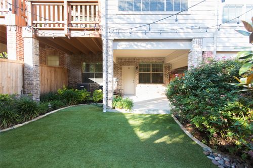 2564 Jacobson Dr, Lewisville, TX, 75067-8200 | Card Image