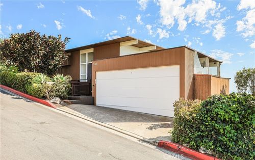 599 Alta Vista Way, Laguna Beach, CA, 92651-4057 | Card Image