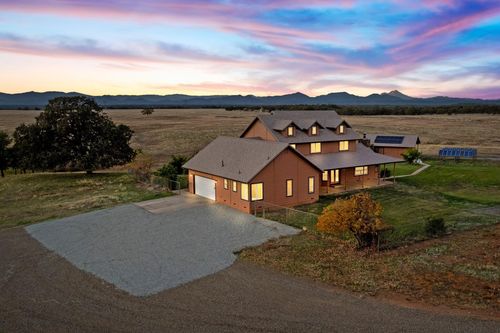 7576 Bear Creek Way, Millville, CA, 96062-9719 | Card Image