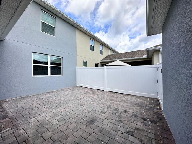 11455 Listening Drive, Townhouse with 4 bedrooms, 3 bathrooms and null parking in ORLANDO FL | Image 18