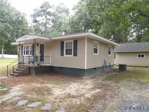 10715 Zehmer Ave, Mc Kenney, VA, 23872-2642 | Card Image