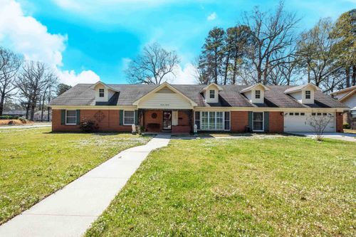 1400 W 33rd Ave, Pine Bluff, AR, 71603-5924 | Card Image