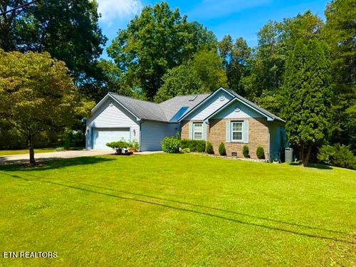 103 Dovenshire Dr, Crossville, TN, 38558-8889 | Card Image
