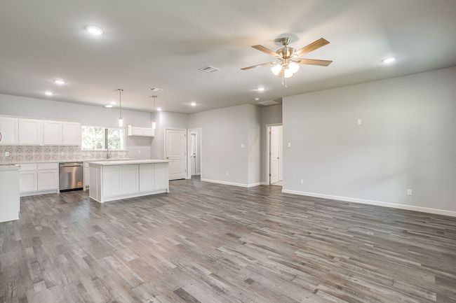 9316 Apache Trl, House other with 3 bedrooms, 2 bathrooms and null parking in Rio Vista TX | Image 9