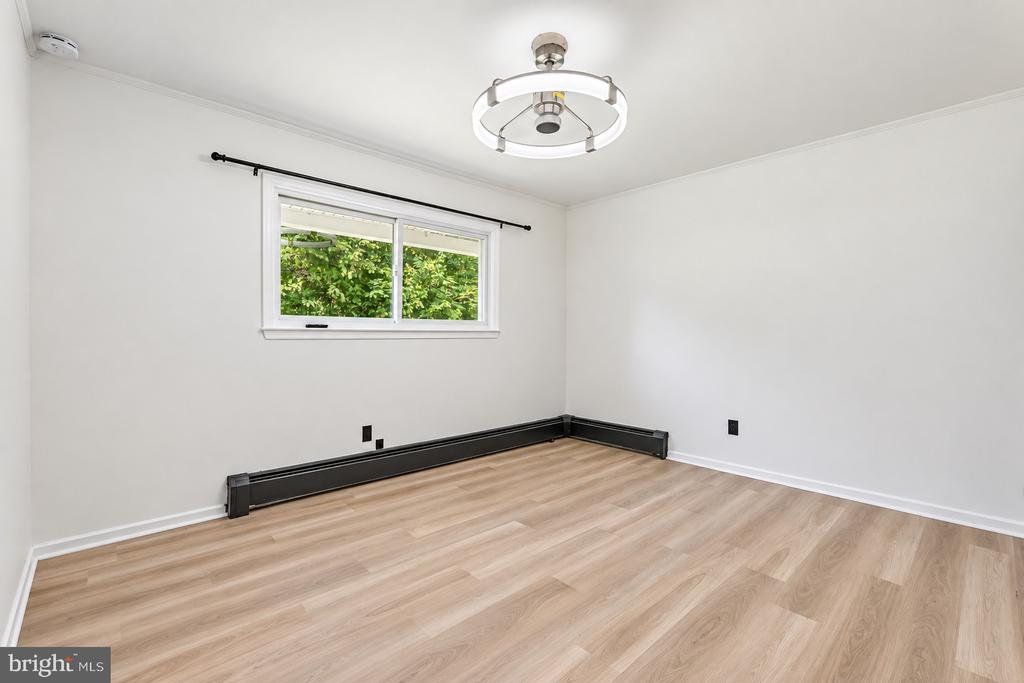Residential Lease in EWING 4