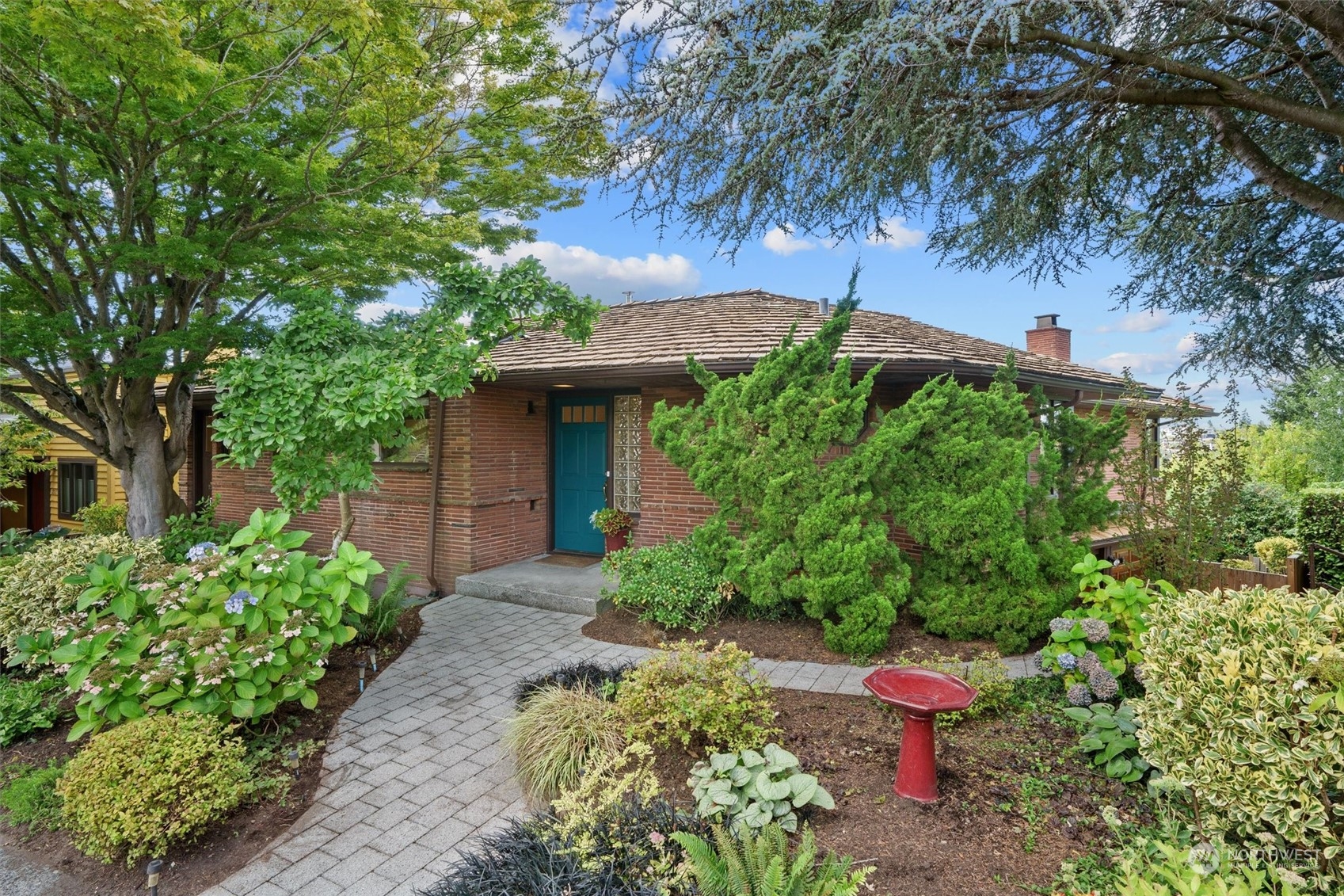29th Ave, Seattle, WA 98199