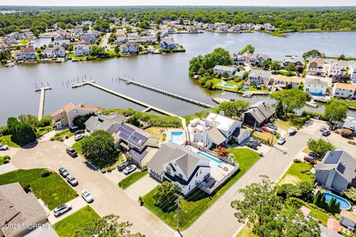 1615 Calamus Pl, Point Pleasant Boro, NJ, 08742-4232 | Card Image
