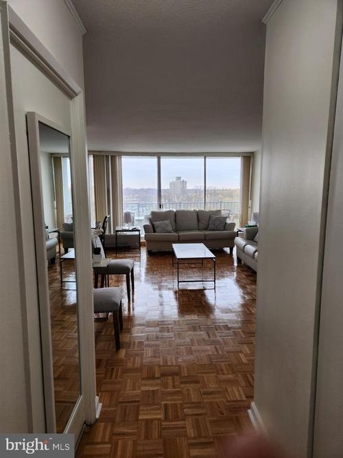 12a-3900 Ford Rd, PHILADELPHIA, PA, 19131-2039 | Card Image