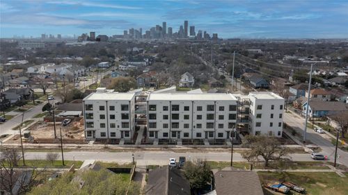 407-114 Delmar St, Houston, TX, 77011-3224 | Card Image