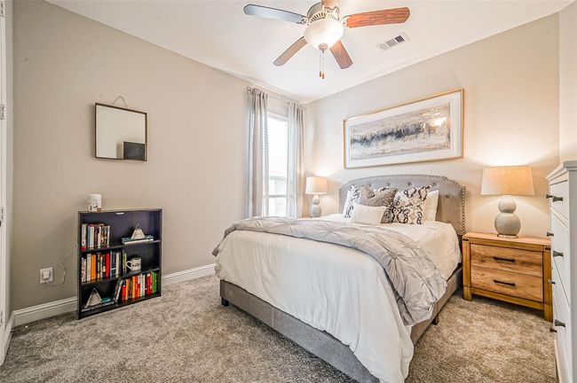 9507 Carson Ln, House other with 5 bedrooms, 3 bathrooms and 2 parking in Iowa Colony TX | Image 10