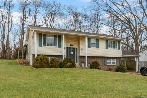 6644 Concord Dr, Newburgh, IN, 47630-2068 | Card Image