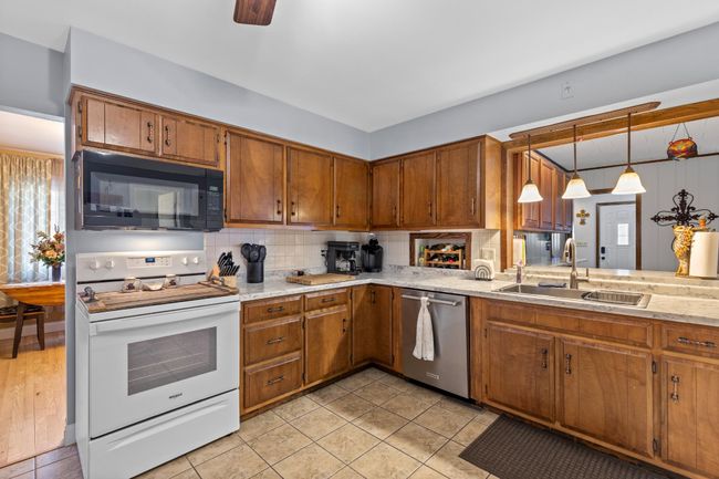 F - 1219 1 St Ave, House other with 3 bedrooms, 2 bathrooms and null parking in Crivitz WI | Image 5