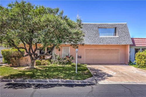 3851 Remount Dr, Las Vegas, NV, 89121-4448 | Card Image