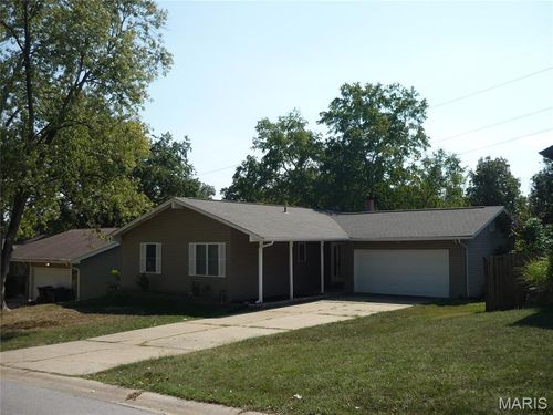 4558 Dakota Trl, Saint Charles, MO, 63304-7361 | Card Image