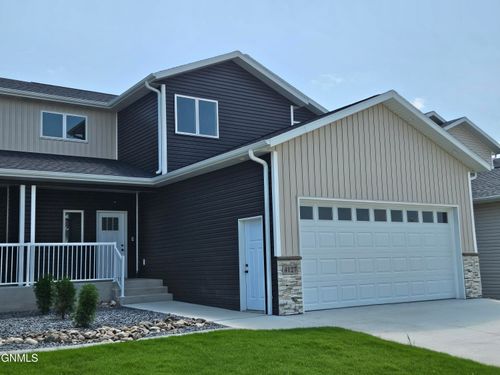 4127 Steel Pl, Bismarck, ND, 58503-6590 | Card Image