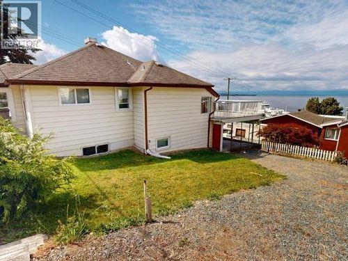 4439 Omineca Ave, Powell River, BC, V8A2P8 | Card Image