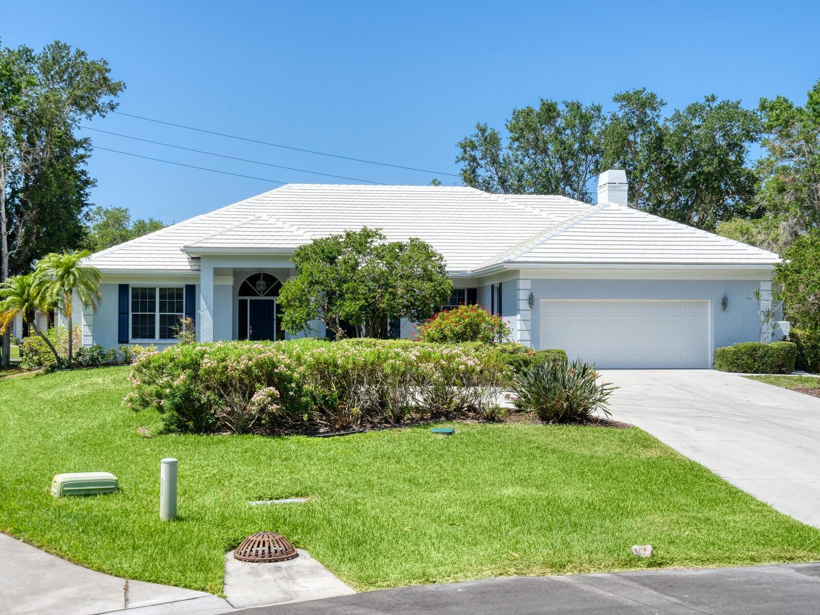 Kestral Park Pl, Sarasota, FL 34231