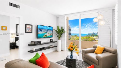1002-888 Brickell Key Dr, Miami, FL, 33131-2600 | Card Image