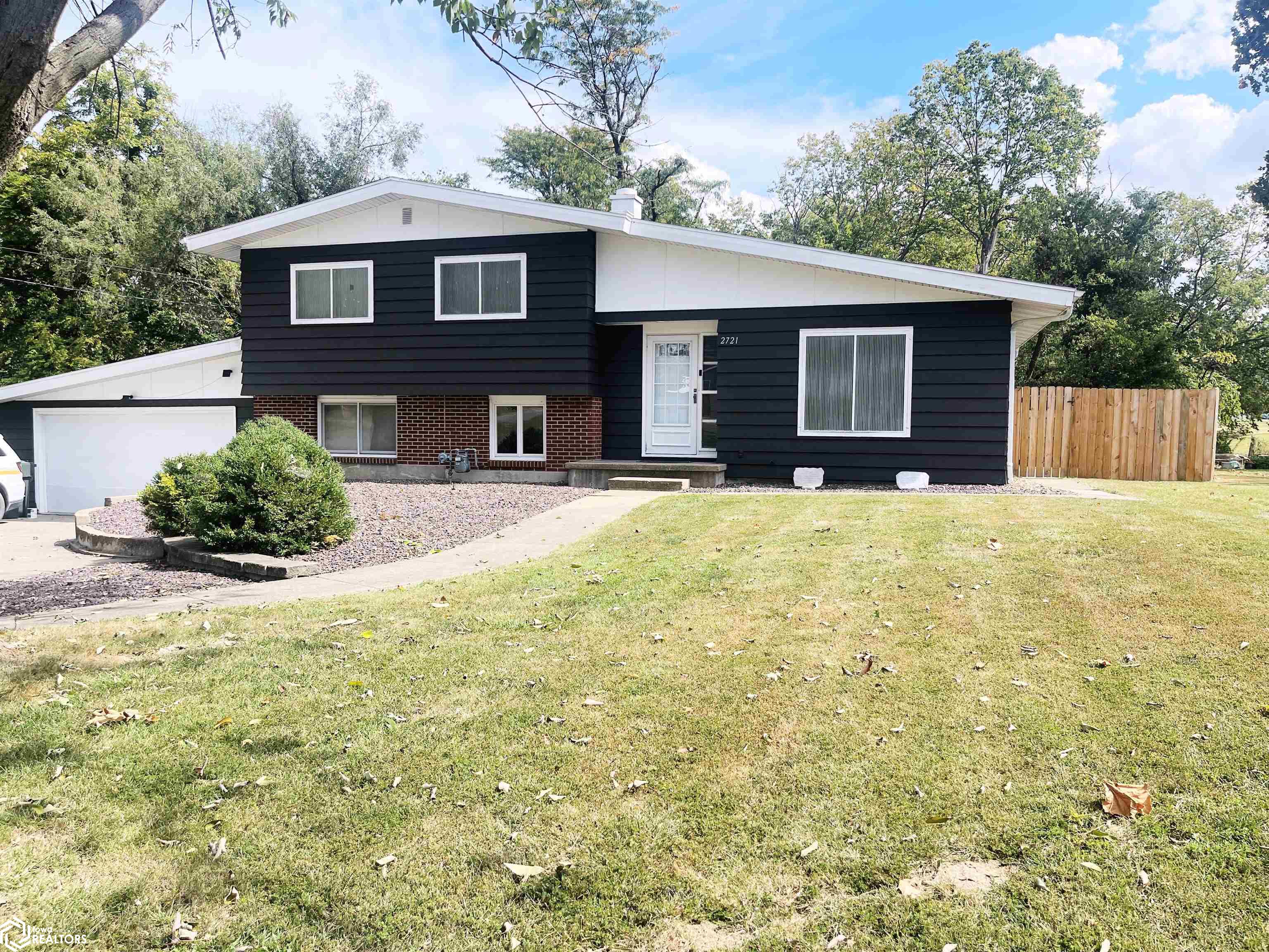 Middle Rd, Keokuk, IA 52632
