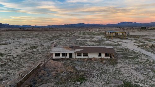 12148 Wilshire Rd, Lucerne Valley, CA, 92356-8834 | Card Image